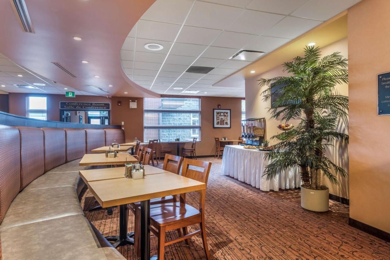 Best Western Plus, Bathurst Hotel & Suites Exterior foto