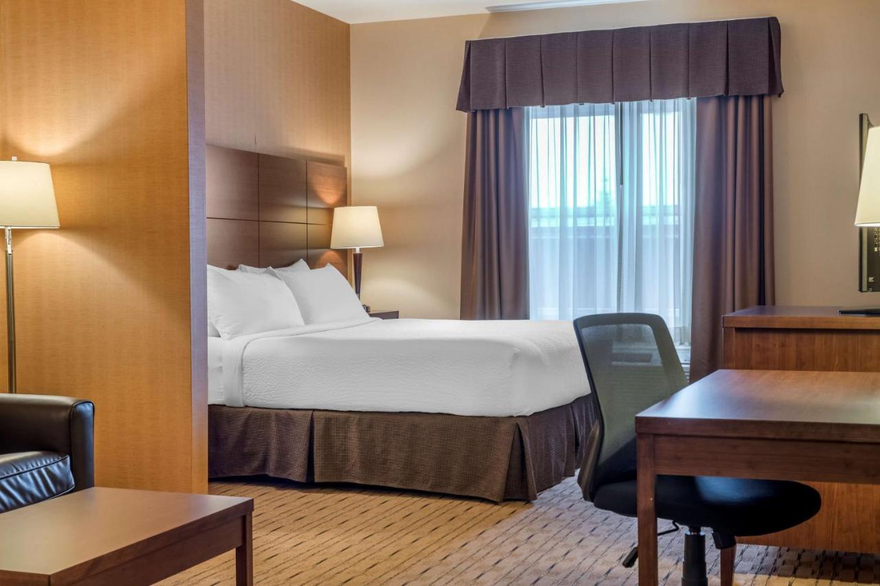 Best Western Plus, Bathurst Hotel & Suites Exterior foto