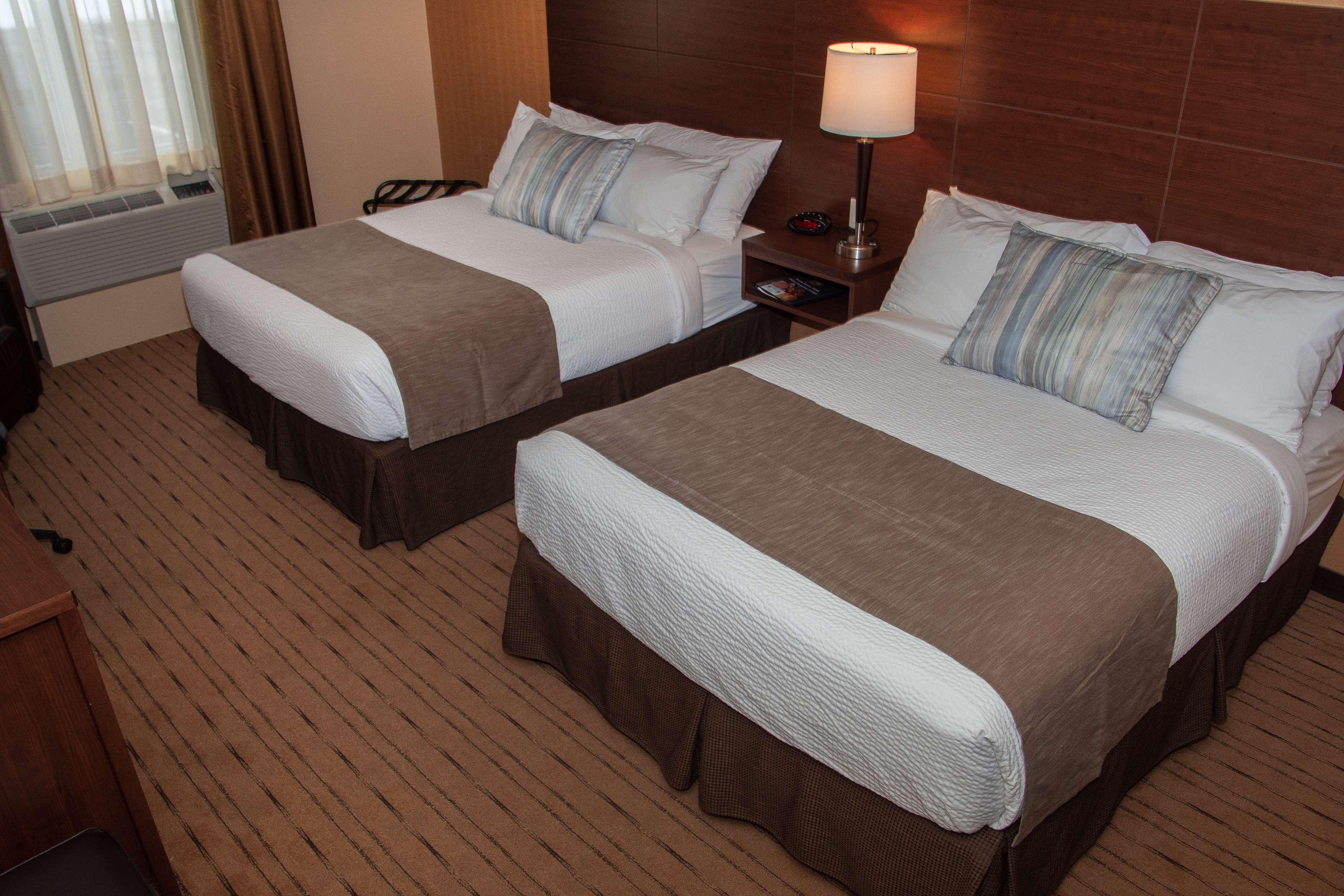 Best Western Plus, Bathurst Hotel & Suites Exterior foto